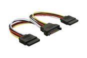 Strømkabel (intern) - DeLOCK power cable - SATA power to SATA power - 15 cm - 60105