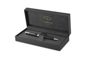 Skrive- & Tegneverktøy - Parker Sonnet Ballpoint Pen | Matte Black Lacquer with Palladium Trim | Medium Point Black Ink | Gift Box - 1931524