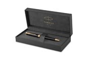 Skrive- & Tegneverktøy - Parker Sonnet Ballpoint Pen | Black Lacquer with Gold Trim | Medium Point Black Ink | Gift Box - 1931497