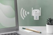 Tilgangspunkt - DIGITUS DN-7072 300 Mbps Wireless Repeater / Access Point 2.4 GHz + USB Charging Port - DN-7072