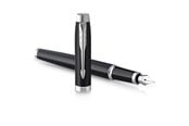 Skrive- & Tegneverktøy - Parker IM Fountain Pen | Matte Black with Chrome Trim | Fine Point with Blue Ink Cartridge | Gift Box - 2143637