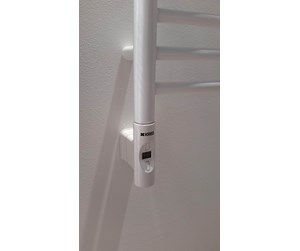 Håndkleradiatorer og tilbehør - Kriss Nuvo 2 300watt cylindrical profile white - NT300RH