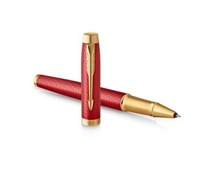 Skrive- & Tegneverktøy - Parker IM Rollerball Pen | Premium Red Lacquer with Gold Trim | Fine Point with Black Ink Refill | Gift Box - 2143647