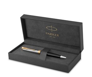 Skrive- & Tegneverktøy - Parker Sonnet Ballpoint Pen | Premium Metal and Black Gloss Finish with Gold Trim | Medium Point with Black Ink Refill | Gift Box - 2119787