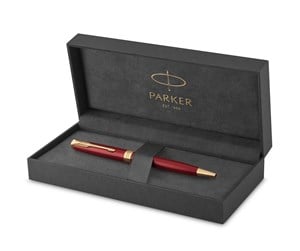 Skrive- & Tegneverktøy - Parker Sonnet Ballpoint Pen | Red Lacquer with Gold Trim | Medium Point Black Ink | Gift Box - 1931476