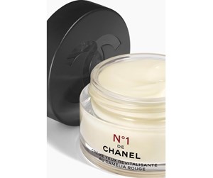 Ansiktspleie - Chanel N1 Red Camelia Revitalizing Eye Cream 15 g - 3145891406405