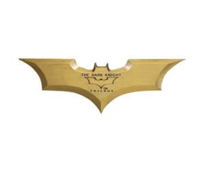 Reklameartikler - FaNaTtik - DC The Dark Knight Limited Edition Replica Batarang - THG-DC53