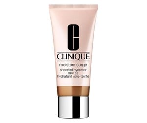 Ansiktspleie - Clinique Moisture Surge Sheertint Hydrator SPF25 - 5 Medium Deep - 020714966973