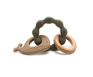 Babyleker - Magni Teether bracelet whale and wood appendix - Green - 5569