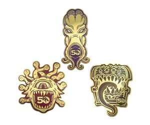 Reklameartikler - FaNaTtik - Dungeons & Dragons 50th Anniversary Set Of 3 Pin Badges - HAS-DUN49